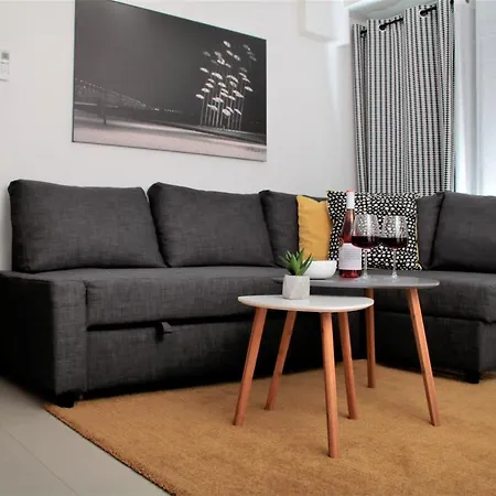 Apartment Executive 1 *